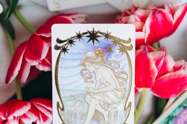 Queen of Cups Tarot Card 3 Meaning: Money, Love & Health