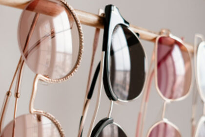 5 tips to style your sunglasses