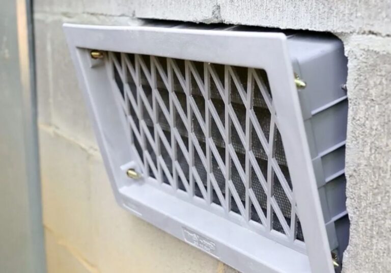 Should Crawl-Space Vents Be Open or Closed? A Homeowner’s Guide