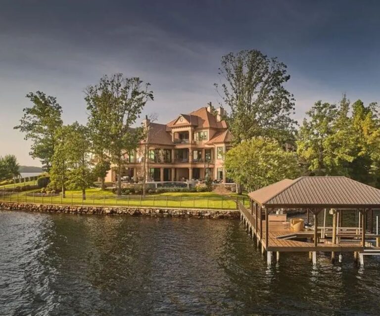 Here Are The Top Three Snake-Infested Lakes in Lake Norman, NC